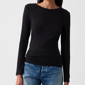 GAP Black Long-Sleeve Crewneck Top